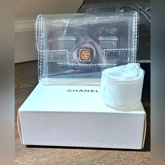CHANEL MAKEUP Clear mini Crossbody NWOT - Picture 1 of 4